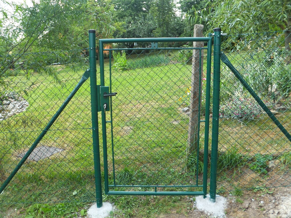 680